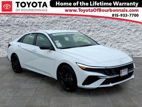 Used 2026 Hyundai Elantra Sport image 1