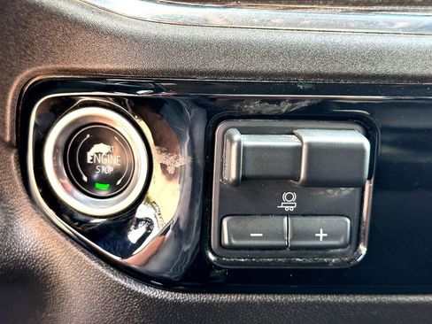 Used 2024 Chevrolet Silverado 2500 LT image 23