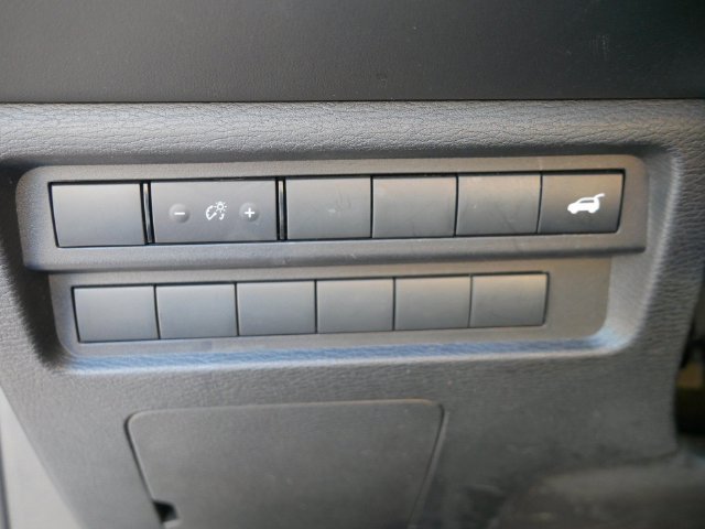 Used 2024 Mitsubishi Outlander SE AWD/4WD image 15