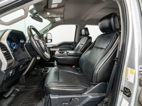 Used 2019 Ford F250 Lariat image 15