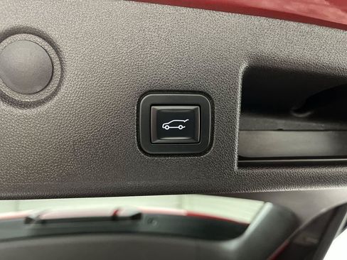 Certified 2018 Chevrolet Equinox LT AWD/4WD image 29