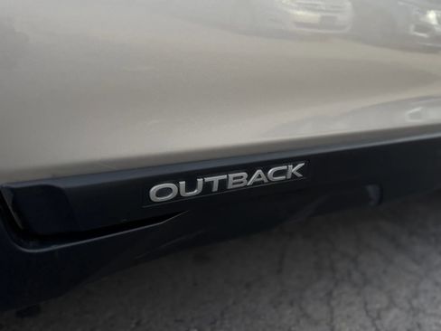Used 2019 Subaru Outback 2.5i Limited AWD/4WD image 40