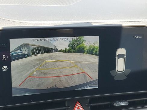 Used 2024 Kia Sportage EX FWD image 16