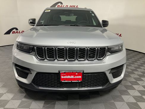 New 2025 Jeep Grand Cherokee Laredo X image 2