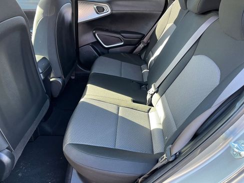 Used 2025 Kia Soul LX w/ LX Technology Package image 22