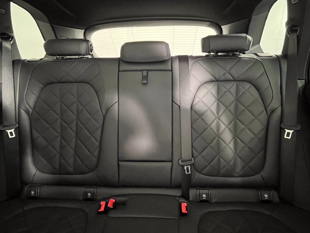 Certified 2025 BMW X5 M60i AWD/4WD image 19
