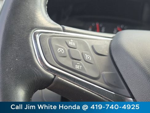 Used 2018 Chevrolet Equinox LT FWD image 32