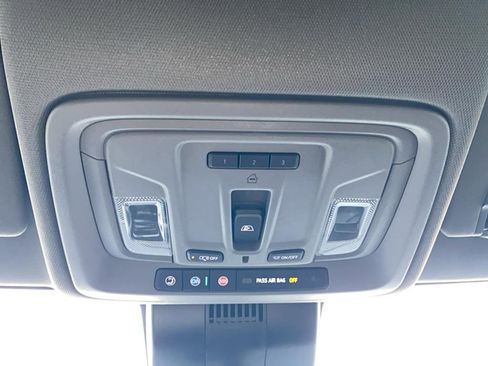 Used 2025 Chevrolet Silverado 1500 LT w/ Convenience Package II image 36