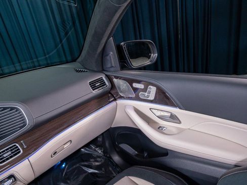 New 2026 Mercedes-Benz GLS 63 AMG 4MATIC image 28