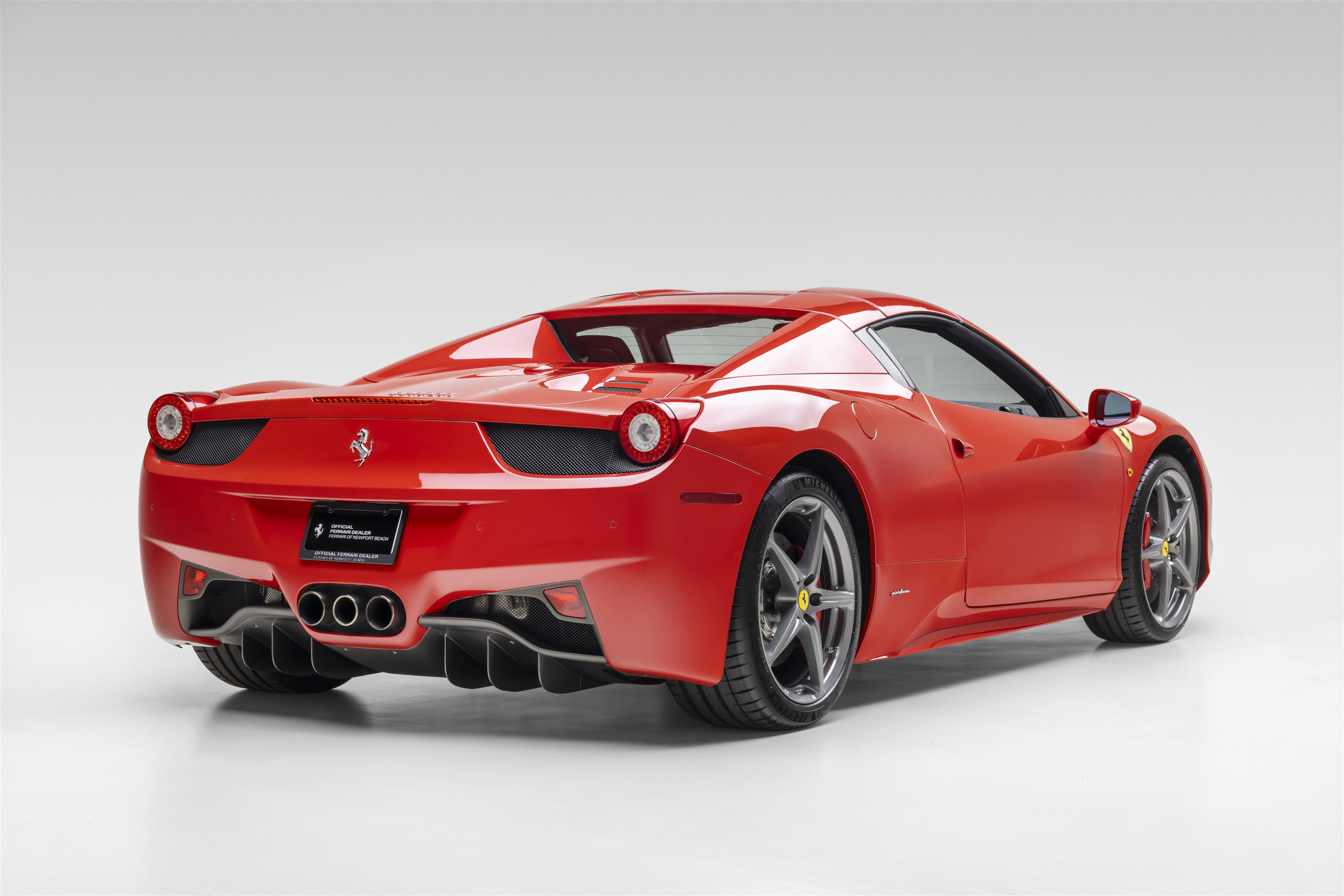 Certified 2013 Ferrari 458 Spider RWD image 9