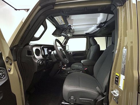 New 2026 Jeep Gladiator Sport image 10