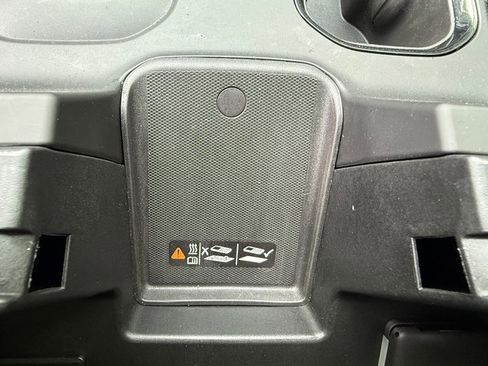 Used 2025 GMC Sierra 2500 AT4 AWD/4WD image 31