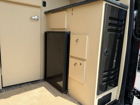 Used 2020 Mercedes-Benz Sprinter 3500 image 68
