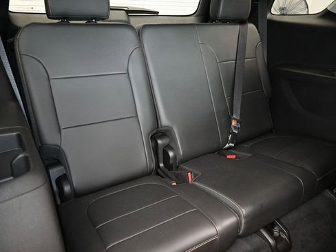 Used 2021 Chevrolet Traverse Premier w/ Redline Edition image 61