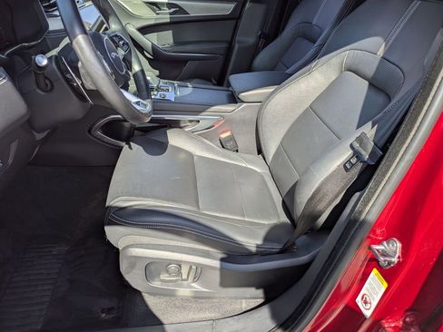 Used 2024 Jaguar F-PACE R-Dynamic S image 14