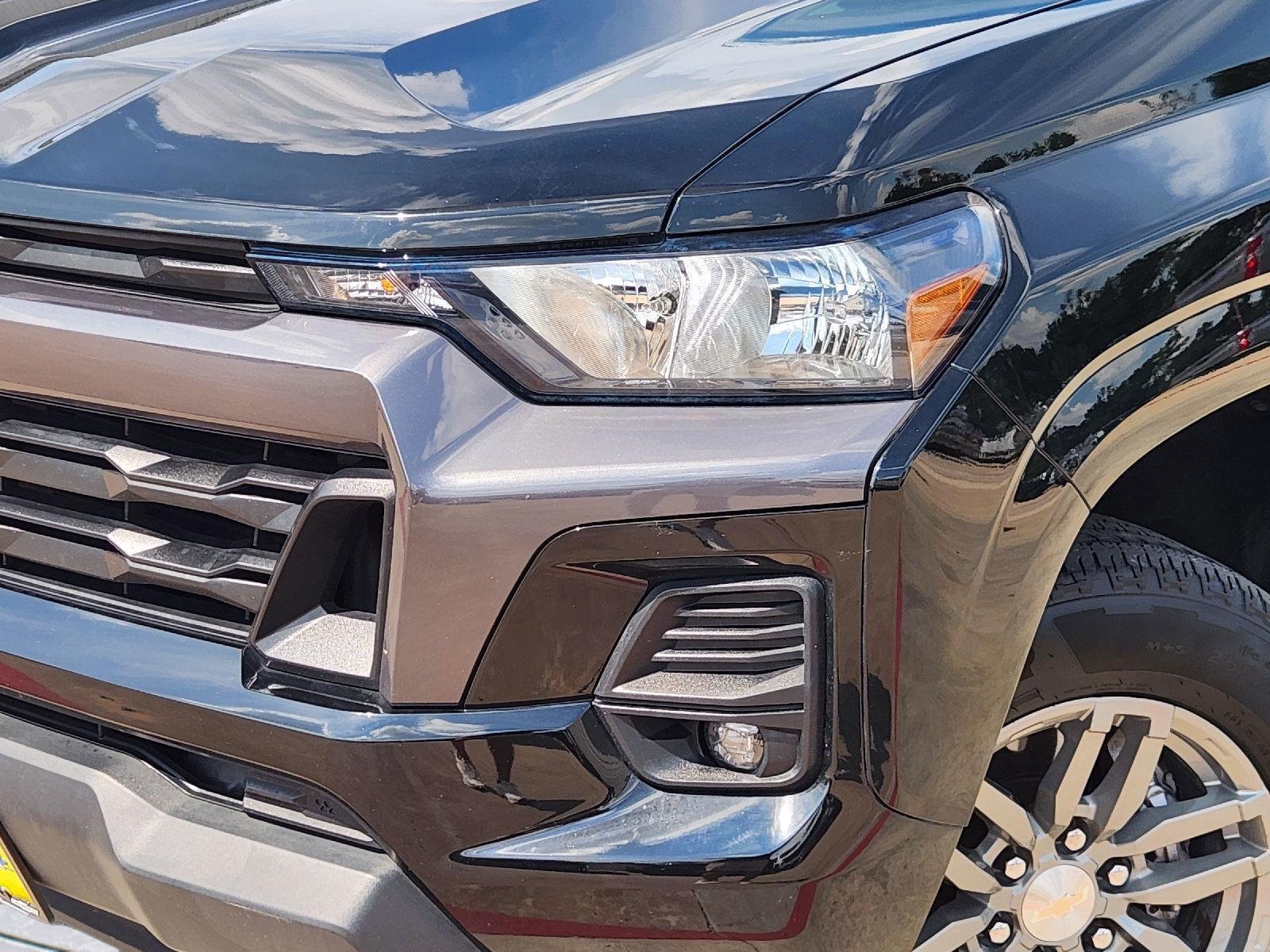 Certified 2024 Chevrolet Colorado LT w/ LT Convenience Package RWD image 9