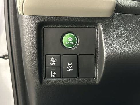 Certified 2021 Honda HR-V EX-L image 19