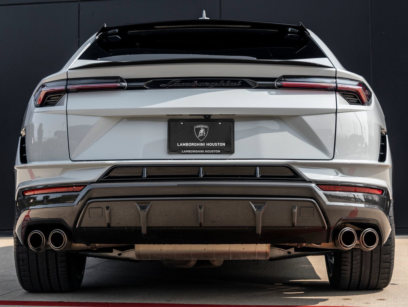 Used 2024 Lamborghini Urus Performante AWD/4WD image 7