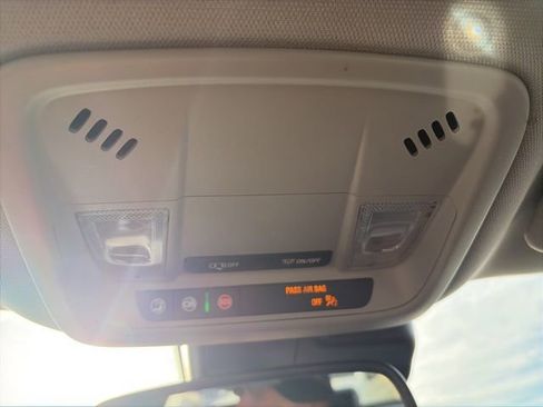 Used 2024 Chevrolet Malibu LT image 25