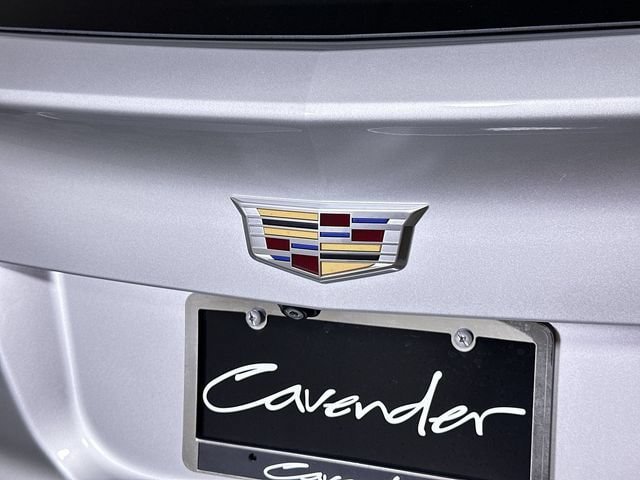 Used 2021 Cadillac XT4 Premium Luxury w/ Cold Weather Package FWD image 32