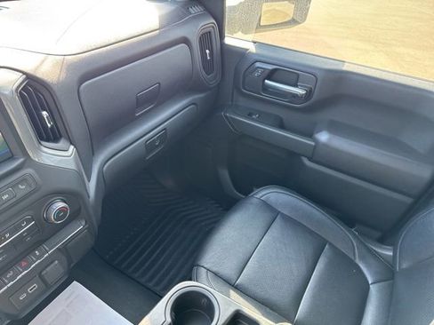 Used 2022 Chevrolet Silverado 2500 Custom w/ Custom Value Package AWD/4WD image 33
