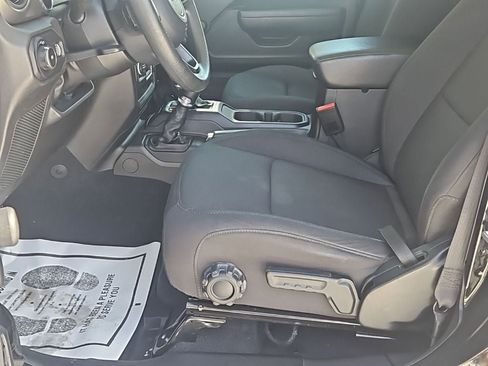 Used 2023 Jeep Wrangler Sport image 10