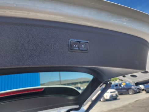 Used 2018 Audi Q5 2.0T Premium Plus w/ Premium Plus Package image 29