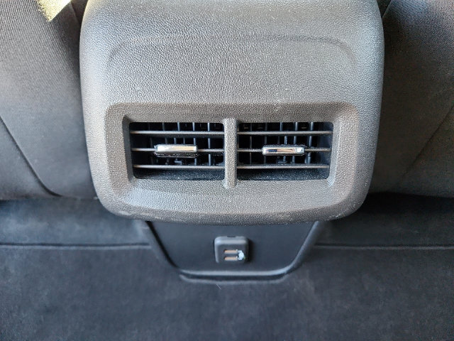 Used 2022 Chevrolet Equinox LT FWD image 11