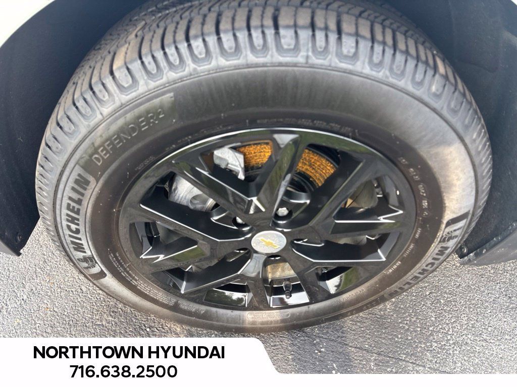 Used 2023 Chevrolet Equinox LT FWD image 38