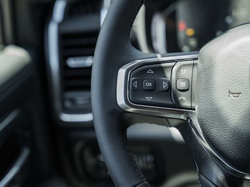 New 2026 RAM 3500 Laramie AWD/4WD image 37