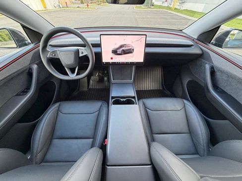 Used 2026 Tesla Model Y Long Range AWD/4WD image 22