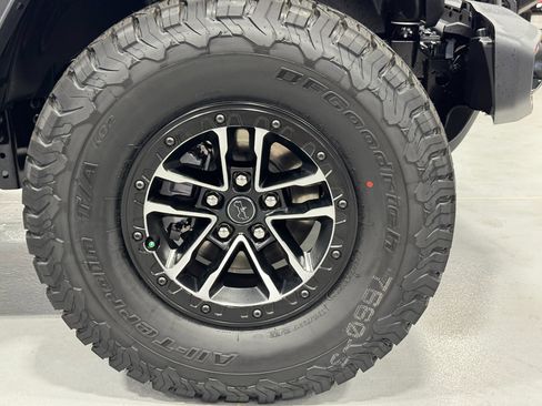 New 2025 Jeep Wrangler Willys image 15