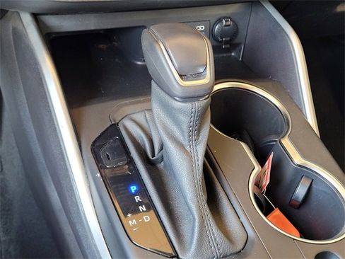 Certified 2022 Toyota Highlander XLE image 23