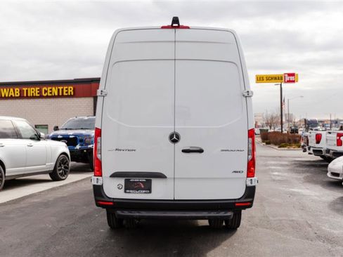 Used 2024 Mercedes-Benz Sprinter 3500 image 9