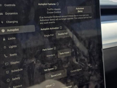 Used 2022 Tesla Model 3 image 10