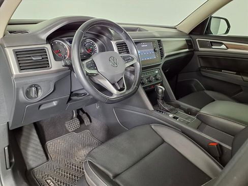 Used 2021 Volkswagen Atlas SE w/ Panoramic Sunroof Package image 18