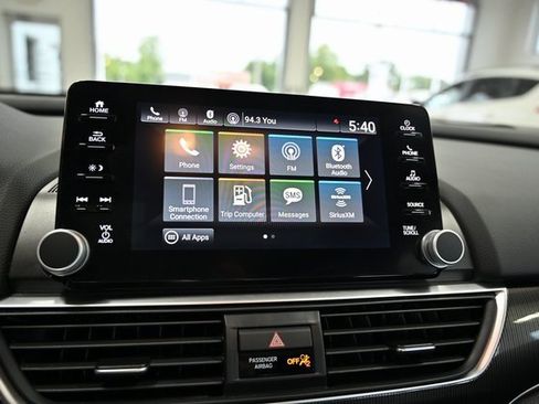 Used 2018 Honda Accord Sport image 15