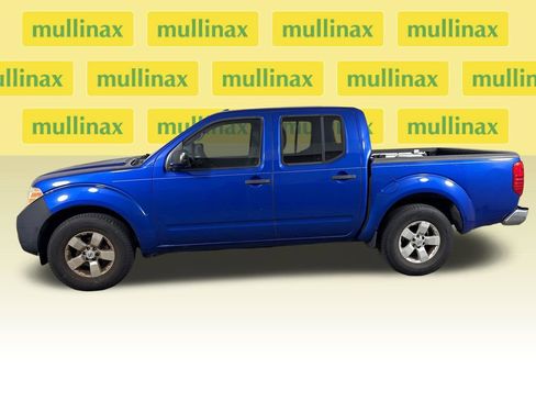 Used 2013 Nissan Frontier SV w/ SV Value Truck Pkg RWD image 12