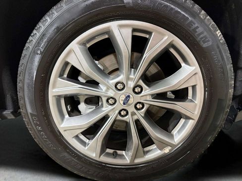 Used 2022 Ford Explorer XLT w/ Equipment Group 202A image 30