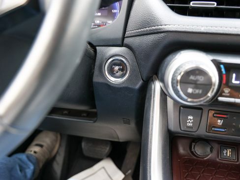 Used 2024 Toyota RAV4 Limited AWD/4WD image 19