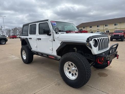 Used 2018 Jeep Wrangler Unlimited Sport image 1