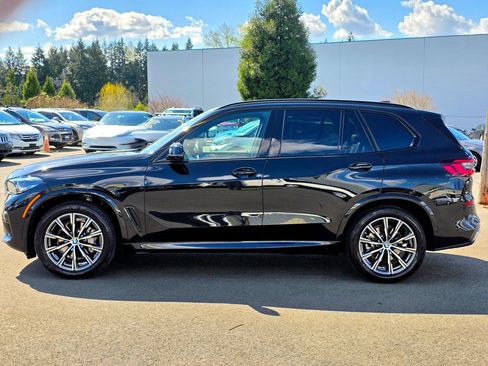 Used 2023 BMW X5 xDrive40i w/ M Sport Package AWD/4WD image 6