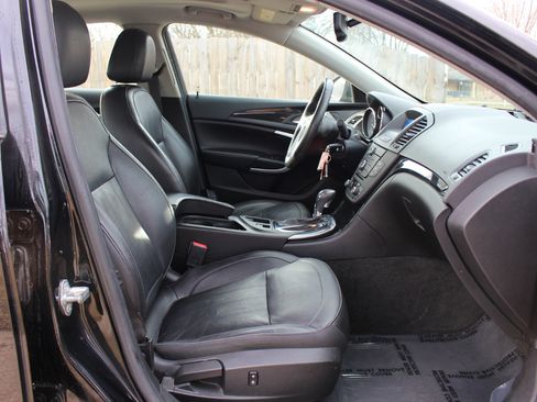 Used 2012 Buick Regal Leather image 37