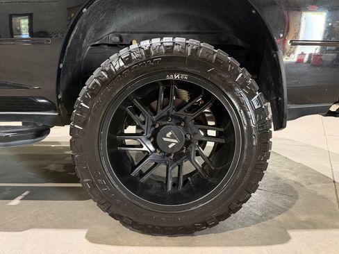 Used 2023 RAM 2500 Laramie w/ Night Edition AWD/4WD image 37