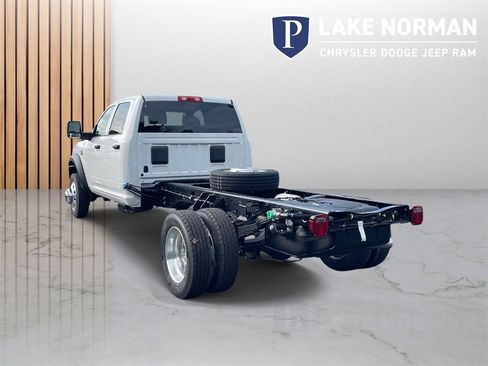 New 2026 RAM 5500 Tradesman w/ Chrome Appearance Group image 7