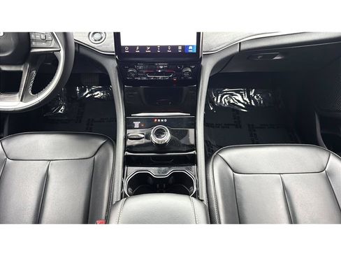 Used 2023 Jeep Grand Cherokee L Limited AWD/4WD image 27
