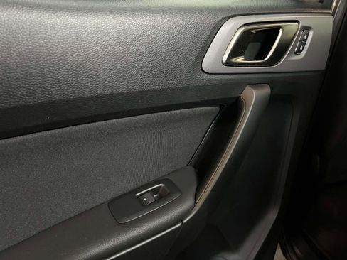 Used 2023 Ford Ranger XLT w/ Equipment Group 301A Mid image 11