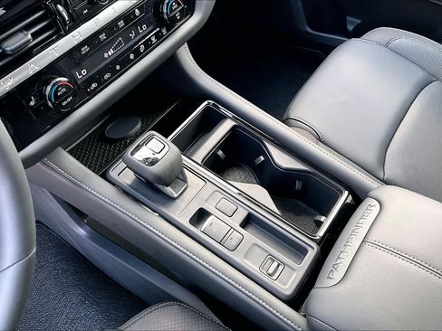 New 2026 Nissan Pathfinder SL FWD image 7