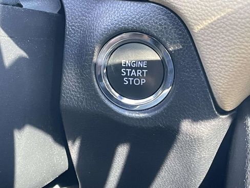 Used 2025 Toyota RAV4 XLE Premium image 37