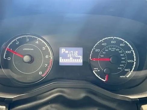 Used 2019 Subaru Crosstrek 2.0i image 28